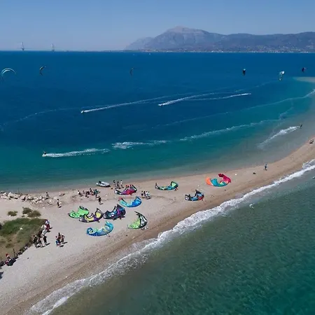 An Edens Garden Near The Sea - Pansion Youli Daire Selianítika
