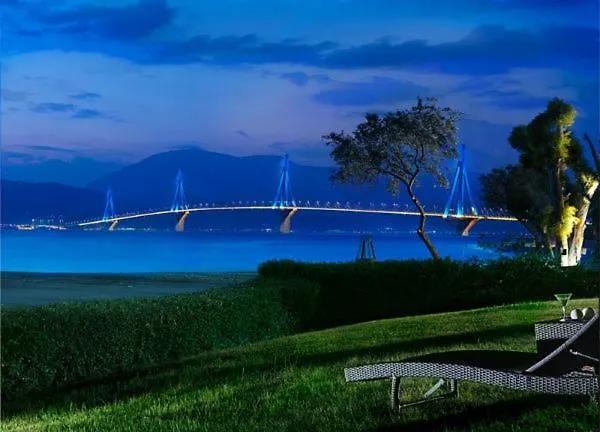 An Edens Garden Near The Sea - Pansion Youli * Selianítika